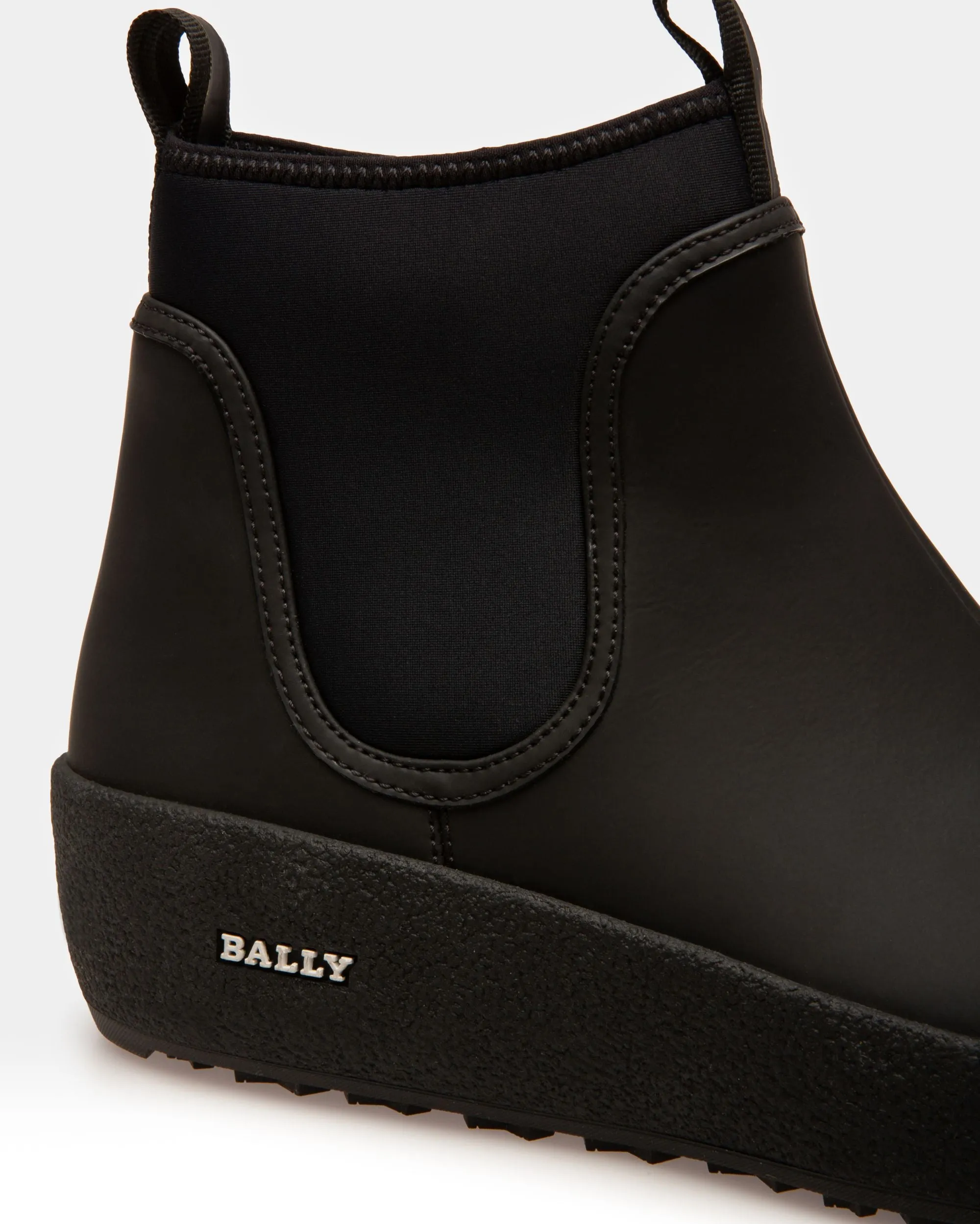 Gadey Leather And Rubber Boots In Black 