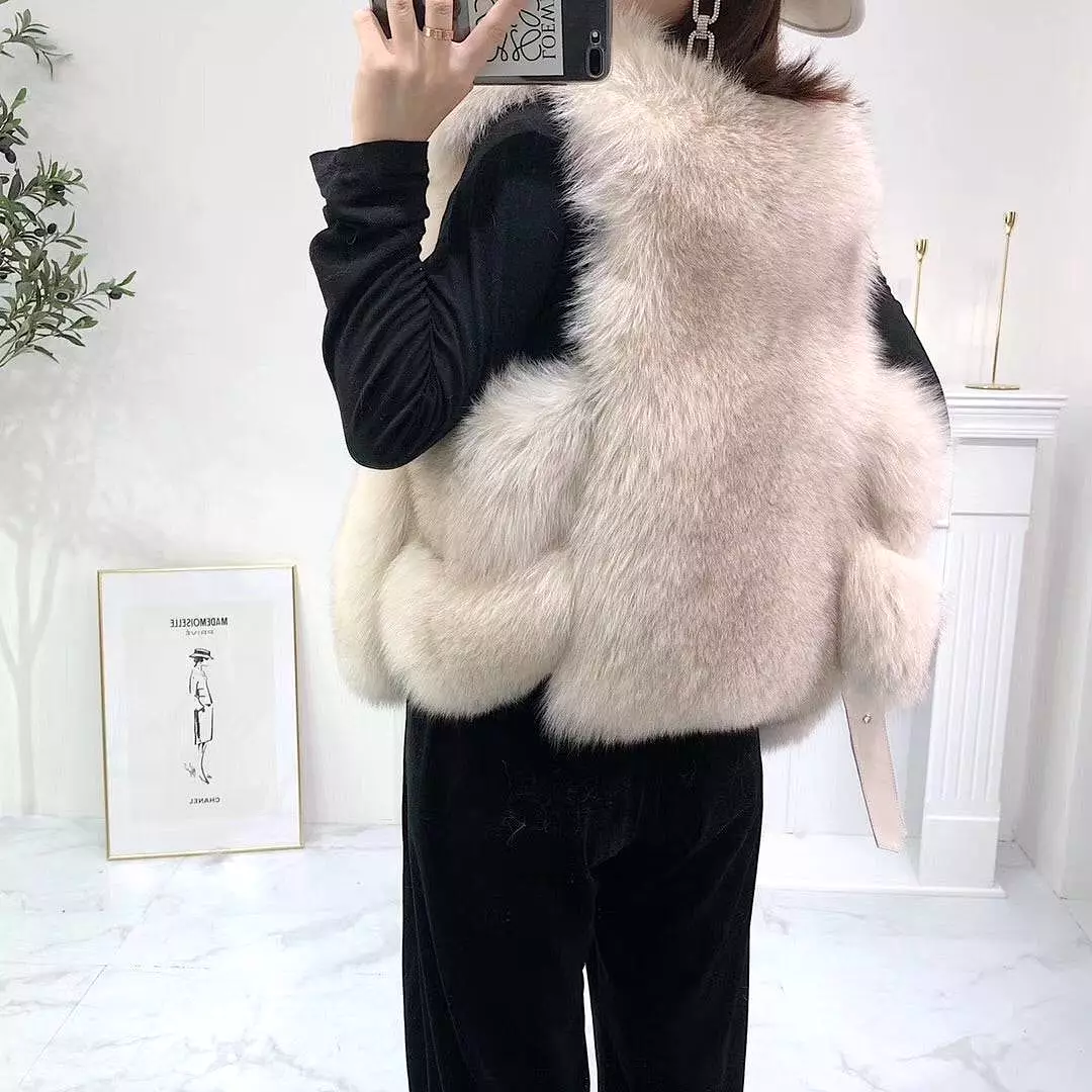 Luxury Soft Fox Fur Gilet With Leather Belt