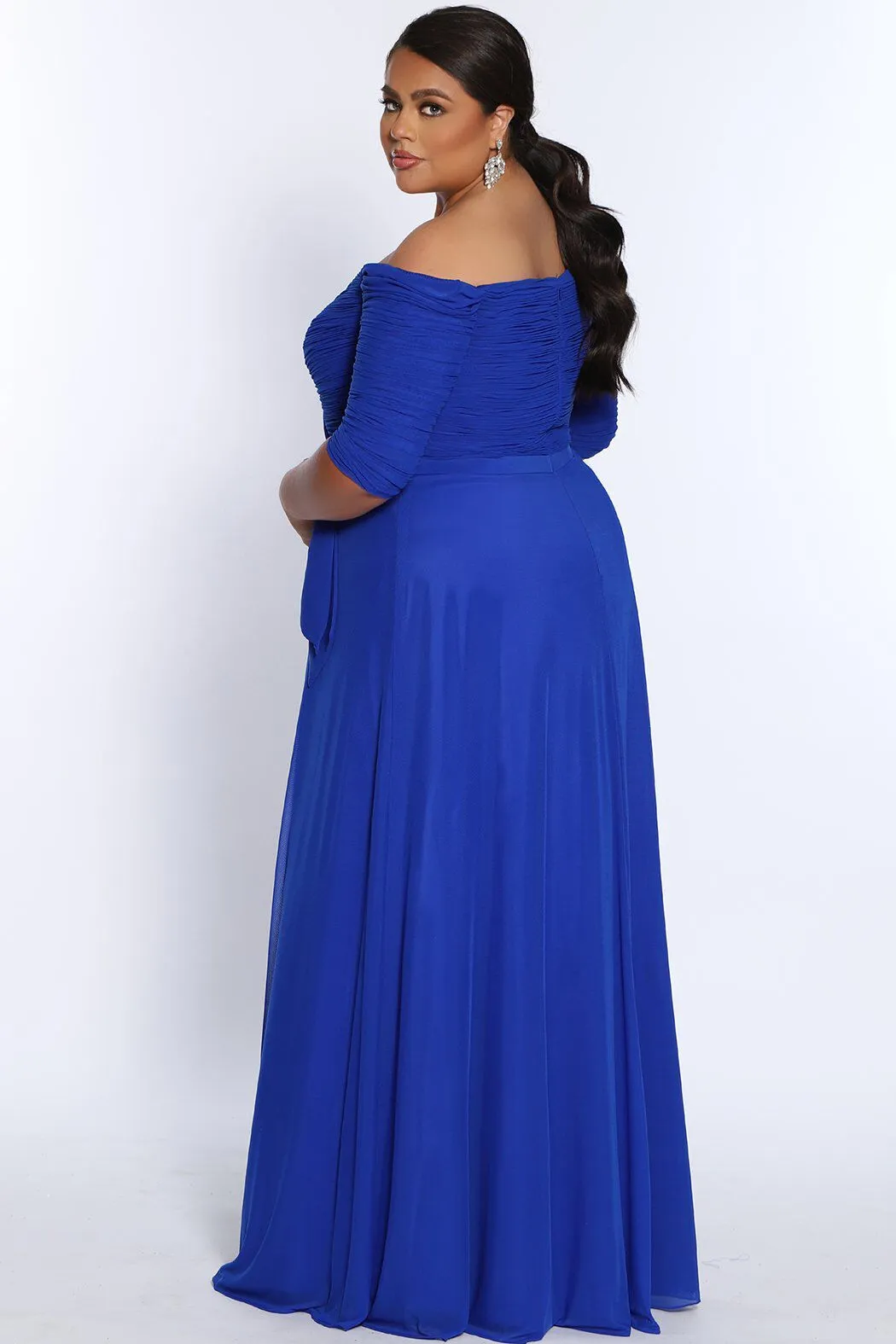 Simply Stunning Plus Size A-Line Evening Dress with Ruched Bodice