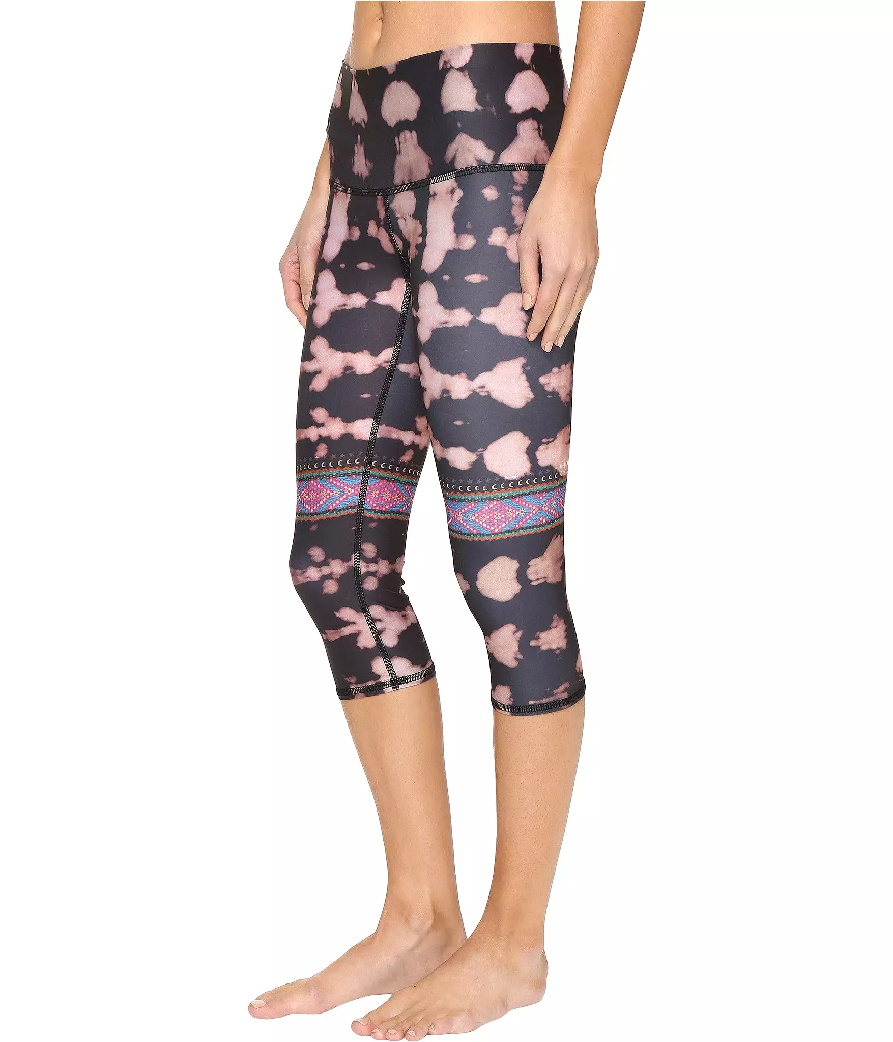 Teeki Cusco Rambler Goddess Capri Leggings